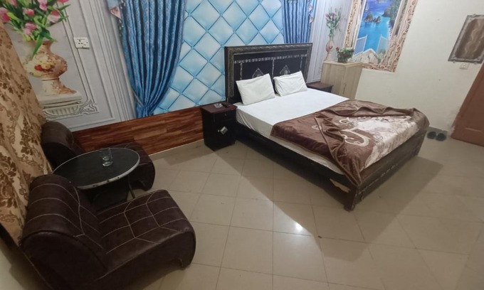 Lahore Hotel | New Hajveri Hotel Lahore