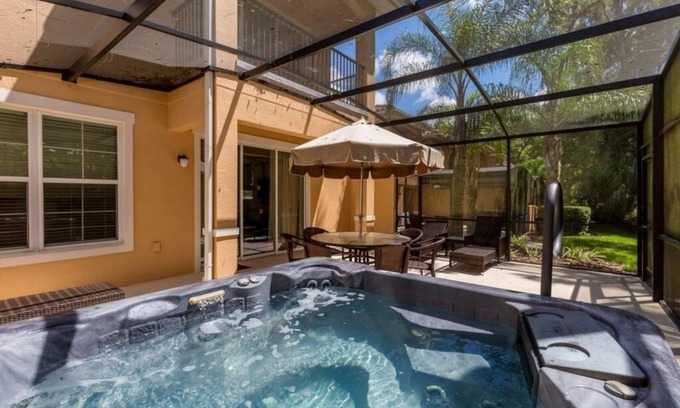 Kissimmee House | NEW! Handicap Accessible Regal Oaks Townhome with private spa and Conservation view