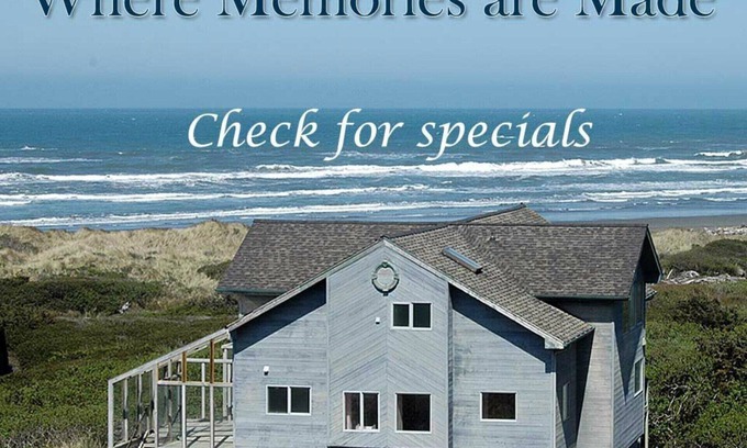 Gold Beach House | New Hot Tub! Spectacular View, Game Room, Beach Trail
