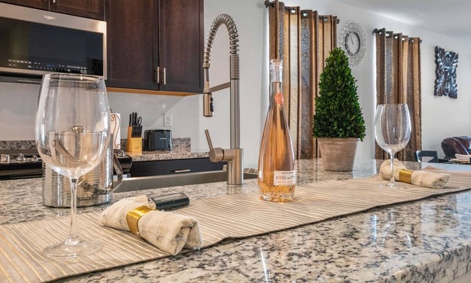 Laveen House | New House, King Bed, A/C, Long Stays