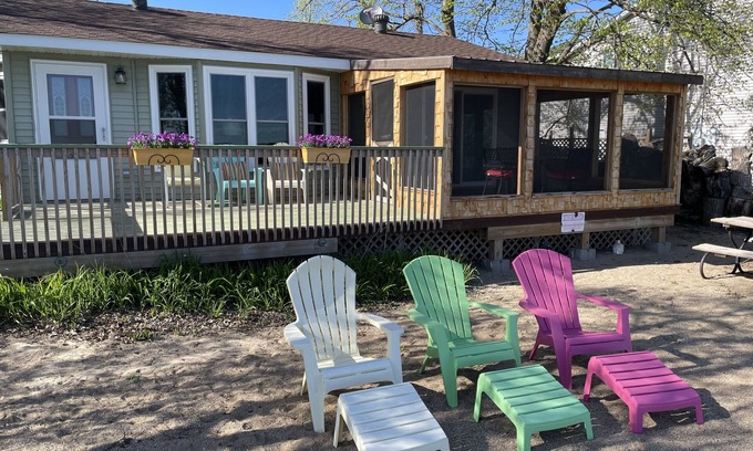 Battle Lake Cabin | NEW! Lake Cabin with AMAZING Screen Porch
