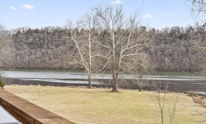 Branson House | New Lakefront Cabin - Lake Views - Large Hot Tub - Firepit
