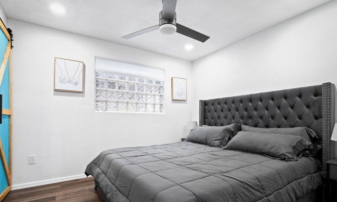Roosevelt Condo | NEW LISTING! 14 Chelsea Place (1-Bedroom Condo) - Pets Allowed by RedAwning