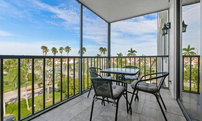 Isla del Sol Condo | New Listing! Bahia L-503|1BD|1.5BA