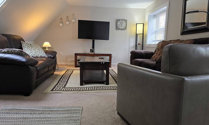 Southwest Harbor Condo | (NEW LISTING)! Beautiful Summer Rental (2) Nr Acadia National Park & Bar Harbor