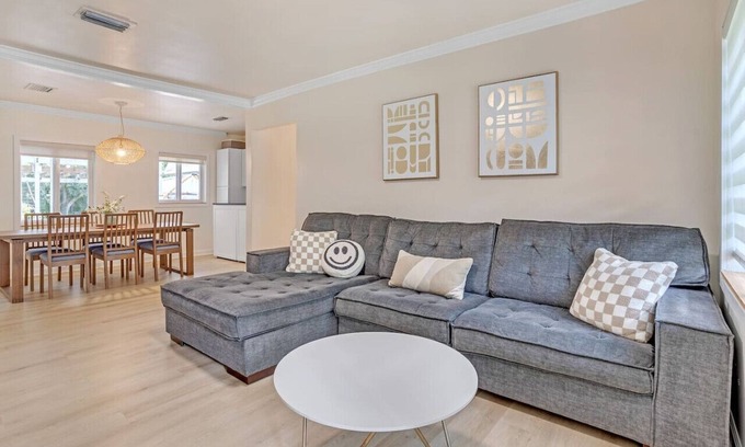 Miami Springs House | New Listing Cozy Miami Springs | Relaxing Retreat
