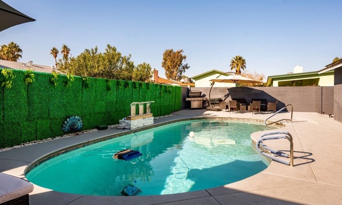 Paradise House | NEW LISTING! Fancy, Entertaining and Modern Smart Home. by RedAwning