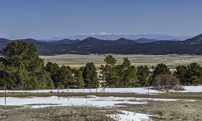 Westcliffe House | ***New listing*** Front 60 at Gibbs Peak
