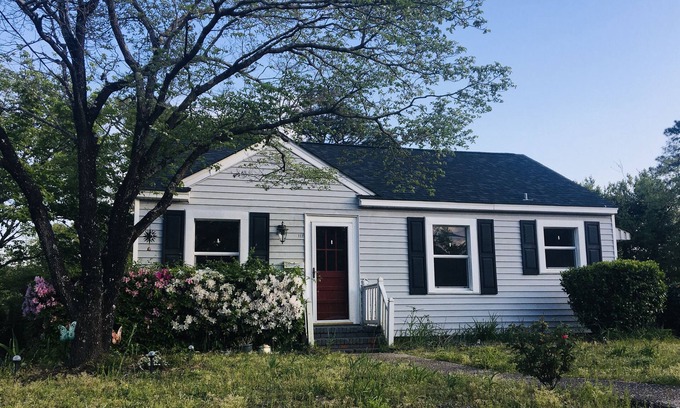 Wilmington House | New Listing! Greenfield Lake Getaway