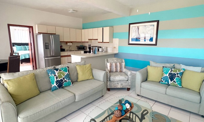 Bolongo Bay Condo | New Listing! Island Bliss - Close to beaches, restaurants & shops.