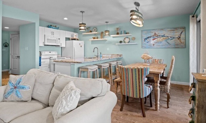 Harbor Oaks Condo | New Listing! Luxury 3/2 Bayfront Condo~W/Boat Dock