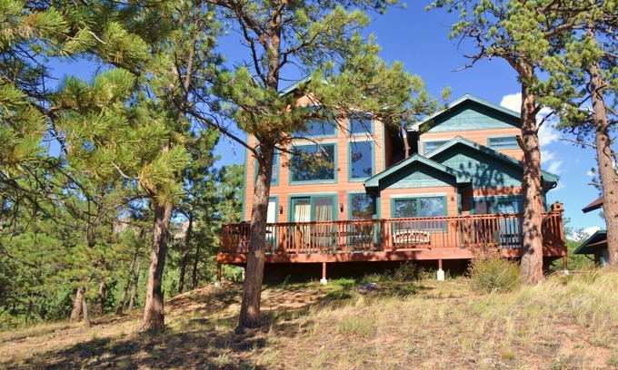 Stanley Hills Condo | New Listing! Quiet, Comfortable! Great Mountain Views!