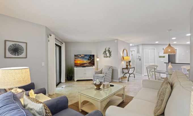 Shipyard Plantation Condo | New Listing! Updated Luxury 2 BR Condo Bikes & Beach Gear included