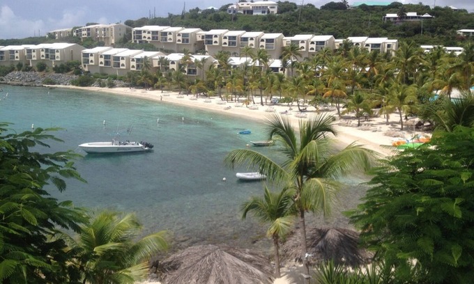 Nazareth Villa | *new listing* waterfront villa