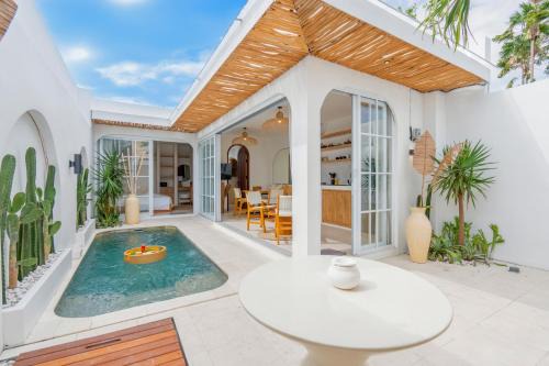 Banjar Semer Villa | NEW! Luna Di Bali - 1BR Villa in Kerobokan
