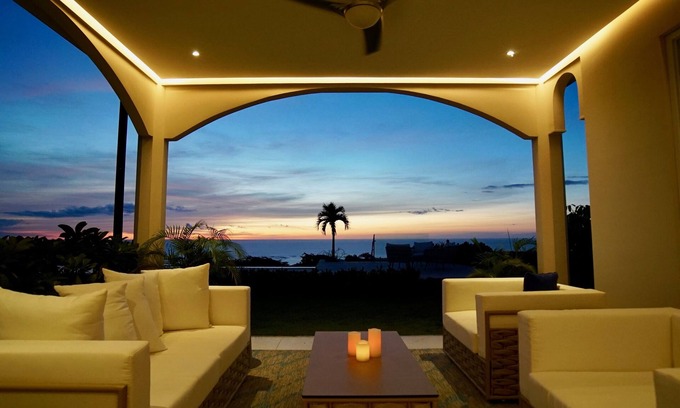 Tamarindo Condo | NEW LUXERY 3 BR CONDO BREATHTAKING VIEWS OF OCEAN 200m wifi! Great Long Term!