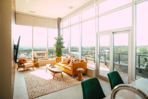 South End Apartment | NEW Luxury 2BR Penthouse Apt In Central Halifax