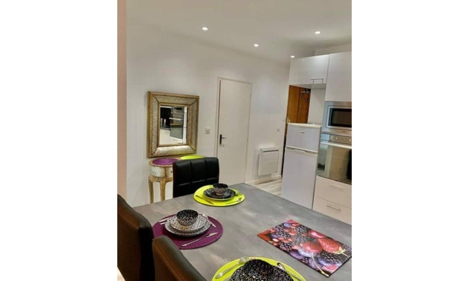 Quartier Chorier-Berriat Apartment | New Luxury Apartment in the Heart of Grenoble- Modern, Bright, Absolute Comfort!