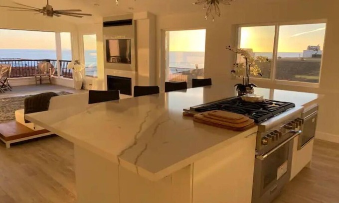 Solana Beach Condo | New Luxury Ocean View Penthouse - Del Mar