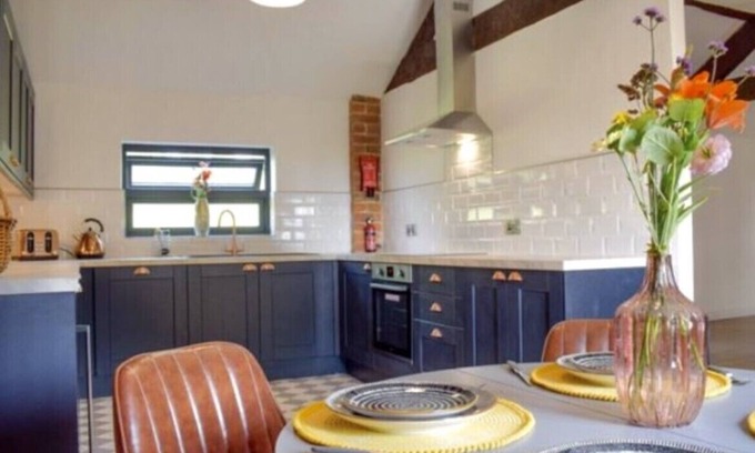 Longford Apartment | New - Luxury Spacious Apartment in Beautiful Grounds