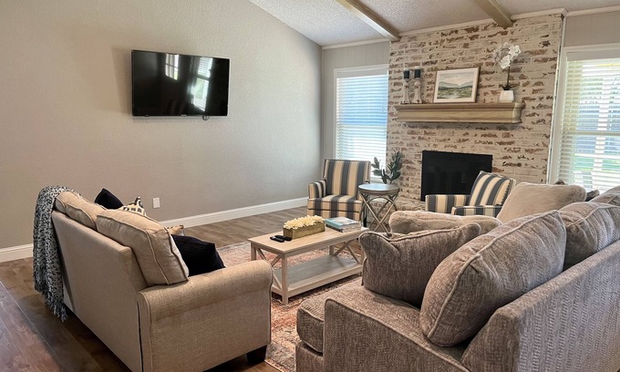 Lubbock House | New! Minutes from TTU, LCU, medical district, & golf