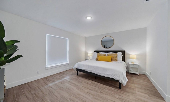 Palm Beach - West Palm Beach House | NEW, Modern 3 bedroom Vacation home