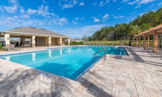 Davenport House | NEW modern⭐️3BR/2BA w KING SIZE BED⭐️POOL, NEAR DISNEY and CHAMPIONS GATE