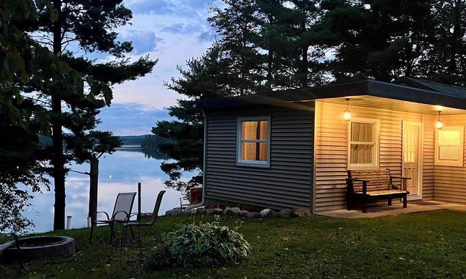 Eau Galle House | NEW! Modern Lakefront Home in Beautiful Eau Galle