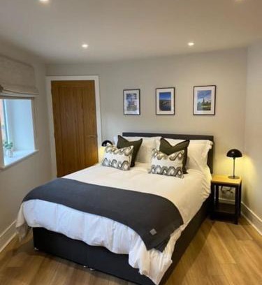Salisbury Apartment | New modern studio apartment near to City Centre