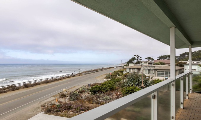 San Simeon House | New Moonstone Beachfront Escape