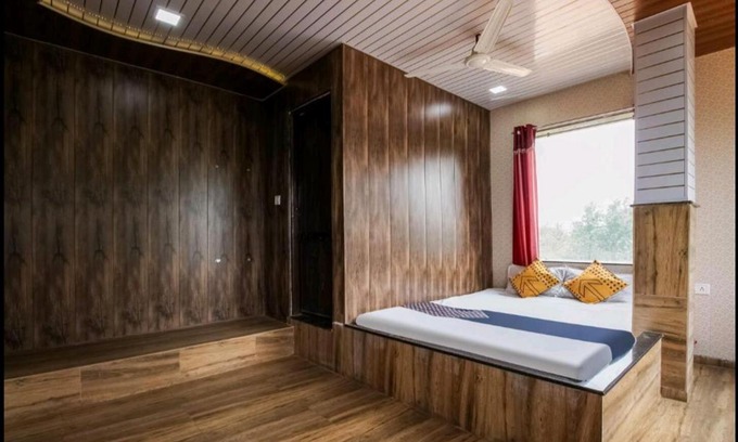 Chikhaldara Hotel | New natraj
