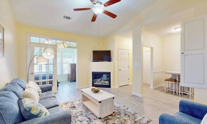 Vaught Condo | NEW! Nice 2BR | Savannah Shores | Pool| Pickleball