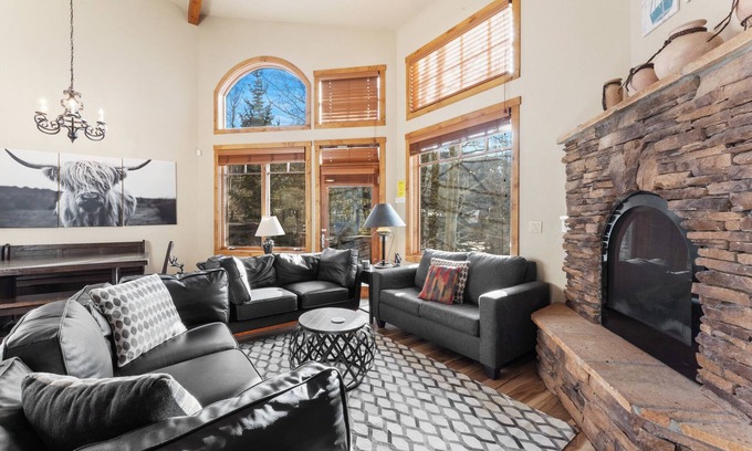 Keystone House | NEW OWNERS: 10-Min Walk to Ski Lift and Short Drive to River Run Village