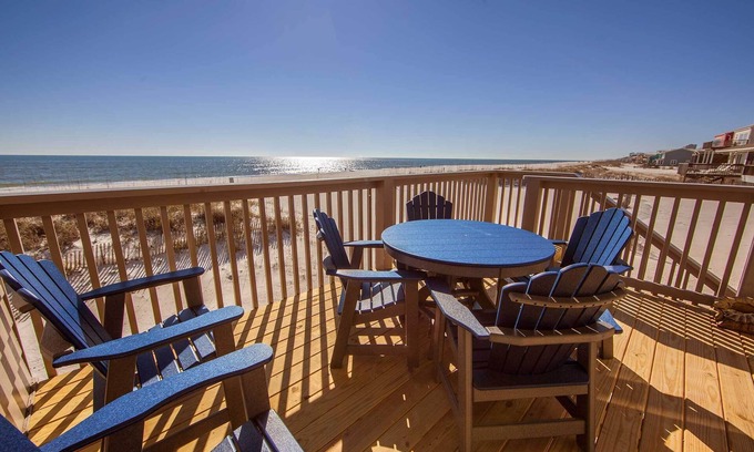 Gulf Shores House | 🥳 New Pics! 🥰 Beach Axis, West. 5BR Beachfront Beauty. Pool. Perfect location.