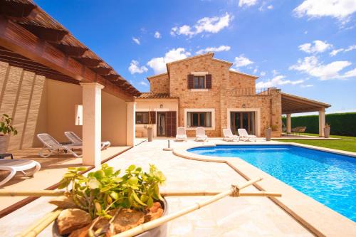 Felanitx Villa | New, Premium Finca mit Starlight-Pool! South-East Coast, Cala d Or