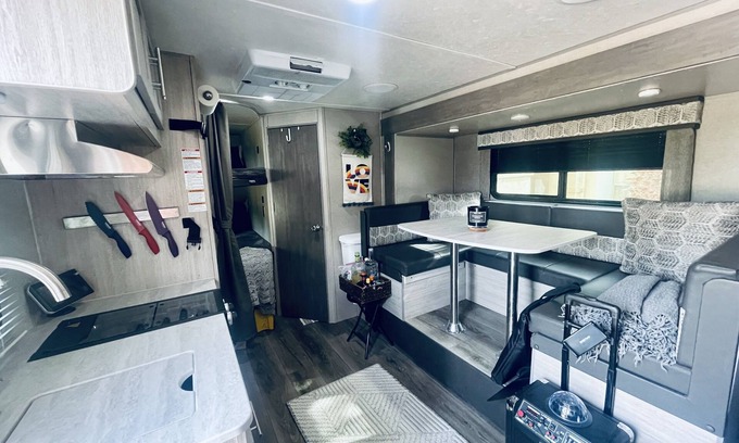 Paradise Valley Village House | New Private Travel Trailer on Nice property- Sleeps 6