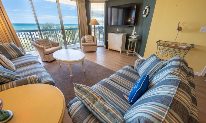 Ocean Drive Condo | New Private Ashworth Resort Direct Oceanfront View