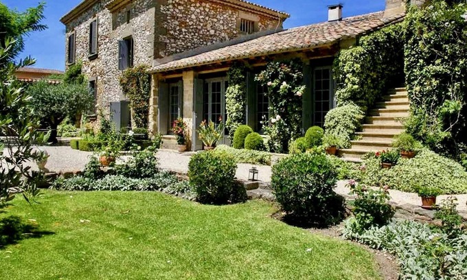 La Bastide-d'Engras House | NEW! Provence charm, near Uzès, beautiful gardens and pool, 18th C Mas, A/C