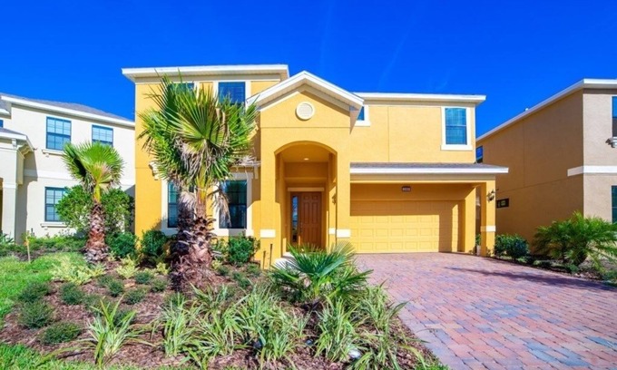 Davenport Villa | NEW! Providence Golf & Country Club Executive Pool Home - Located Near Disney