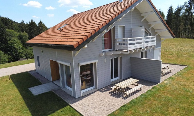Le Tholy Cottage | New quiet gîte near Gérardmer with terrace and forest walks