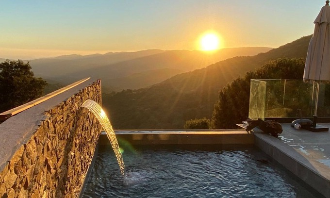 Sollacaro Villa | New quiet upscale air-conditioned villa + T2 with heated pool & sea view