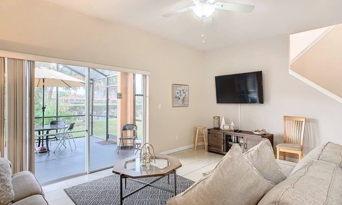 Kissimmee House | NEW! Regal Oaks Getaway: 4BR Home Close to Disney & Old Town