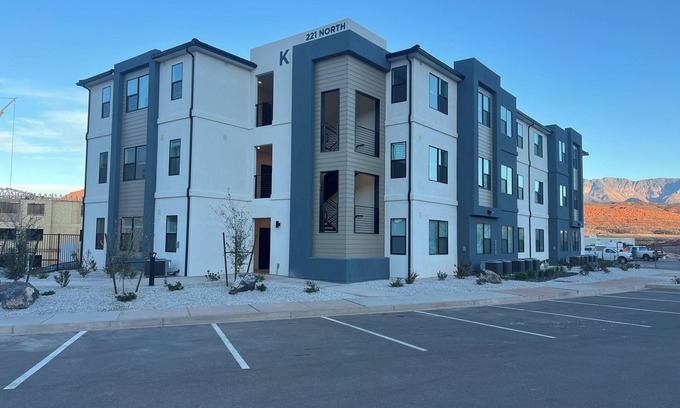 St. George Condo | New Resort Condo near Zion with Pools and Water Slides, great for families