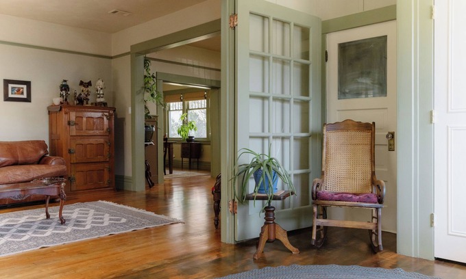 Old Southwest House | NEW Riverside Vintage Gem, Truckee River 1 Block, Centrally Located + Grill