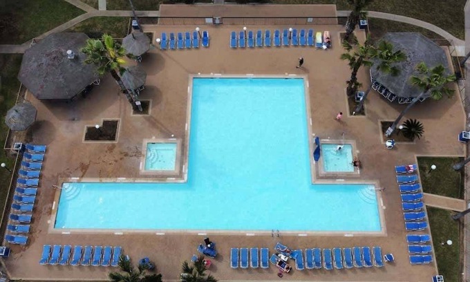 South Padre Island Condo | NEW! Saida Royale 9018 2-Bedroom Condo with Pool