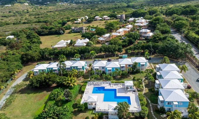 Chenay Bay Condo | NEW! Saltwater Serenity - Poolside & Walk to Beach