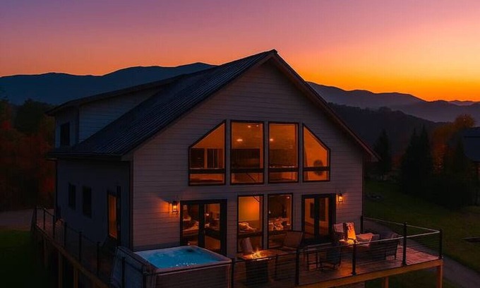 Saranac Lake Cabin | New! Saranac Lake Luxury Cabin Incredible Views!