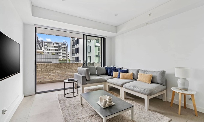 Rosebery Apartment | New Spacious 1 Bedroom Apartment Rosebery
