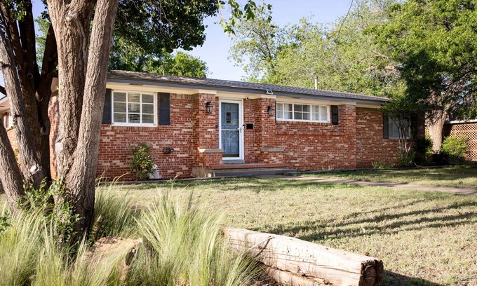 Tech Terrace House | New - Spacious 4B2B House in Tech Terrace