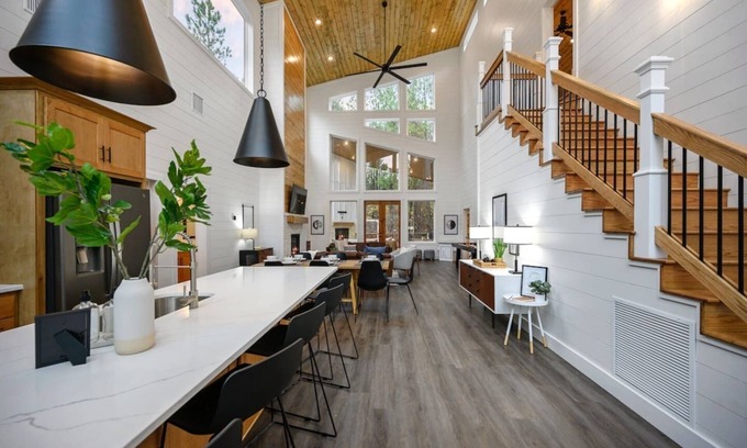 Broken Bow Cabin | NEW Spectacular Modern Retreat -The Fika House-Lux